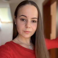 Lenka S.