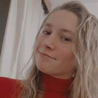 Júlia T.