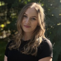 Ema K.