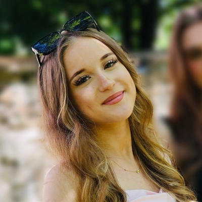 Mia