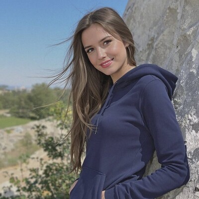 Simona