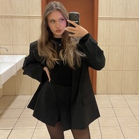 Izabela M.