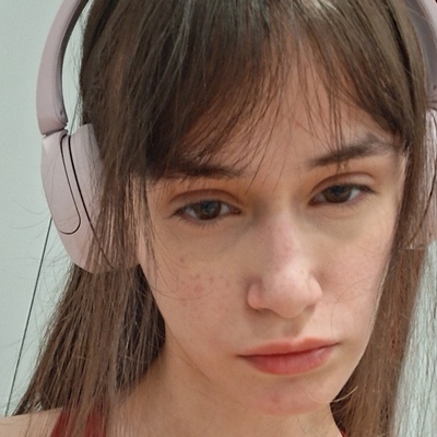 Claudia Hužvejová